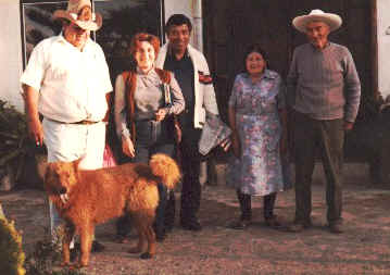 Luis Castillo and family.jpg (35059 bytes)