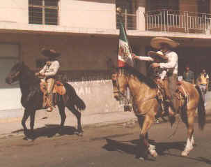 Petrol Expro parade Pancho Villa figure.jpg (29174 bytes)